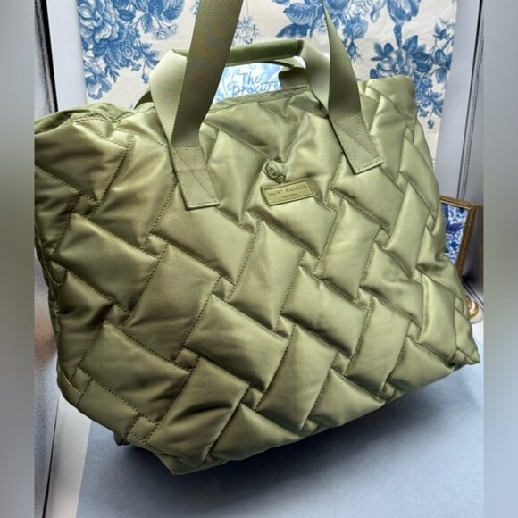 🆕 KURT GEIGER LONDON 🧿 NWOT Large Green Recycled Nylon Quilted Tote Bag - Picture 3 of 15